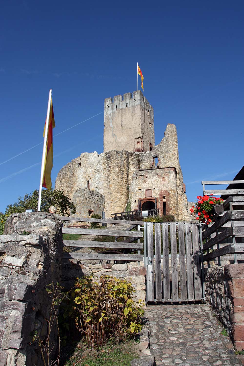 Burg Rötteln www.die4hartwigs.de