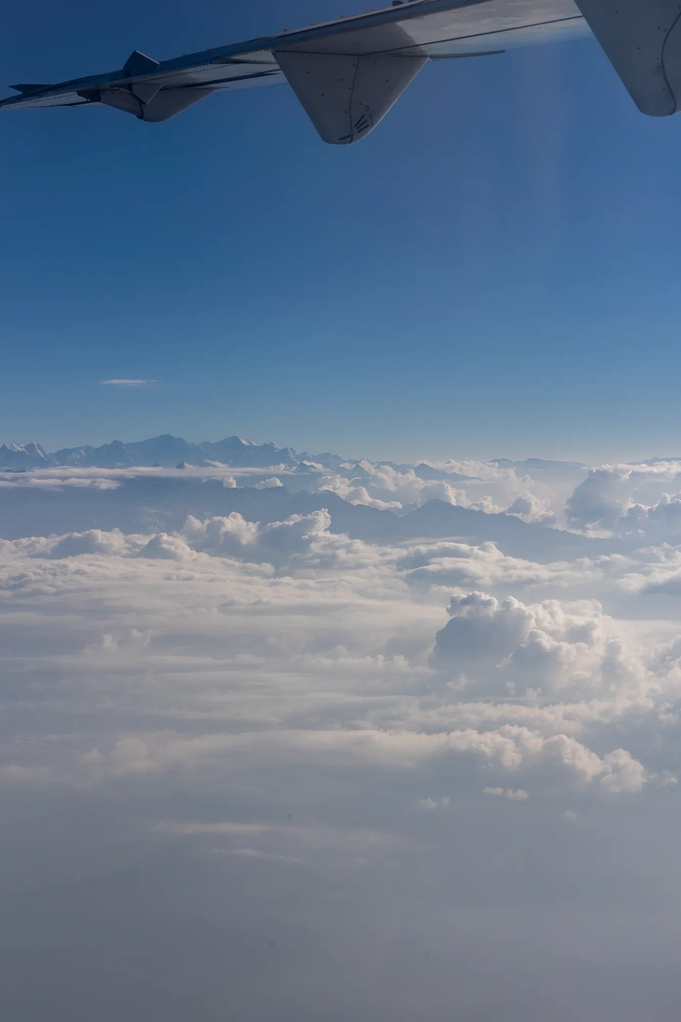 Die ersten Berge des Himalaya sind zu sehen