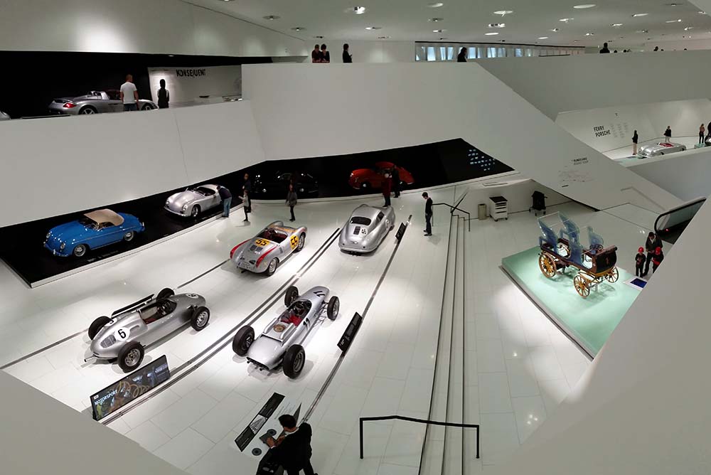 Porsche Museum Stuttgart www.die4hartwigs.de