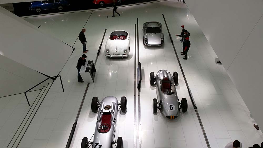 Porsche Museum Stuttgart www.die4hartwigs.de